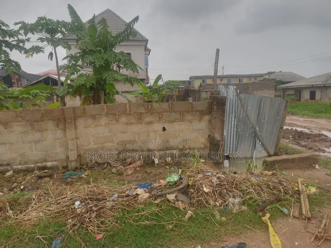 Quarter Dry Land at Abaranje Ikotun Lagos
