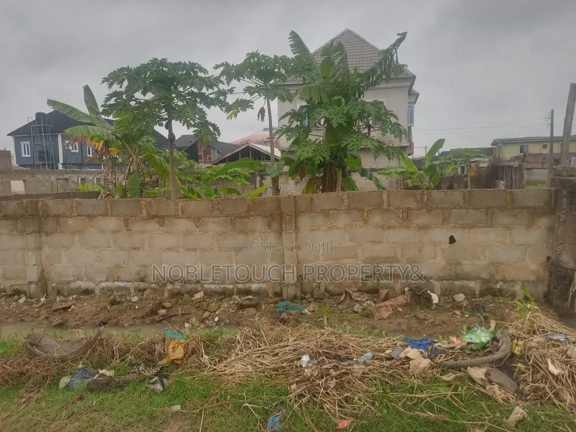 Quarter Dry Land at Abaranje Ikotun Lagos