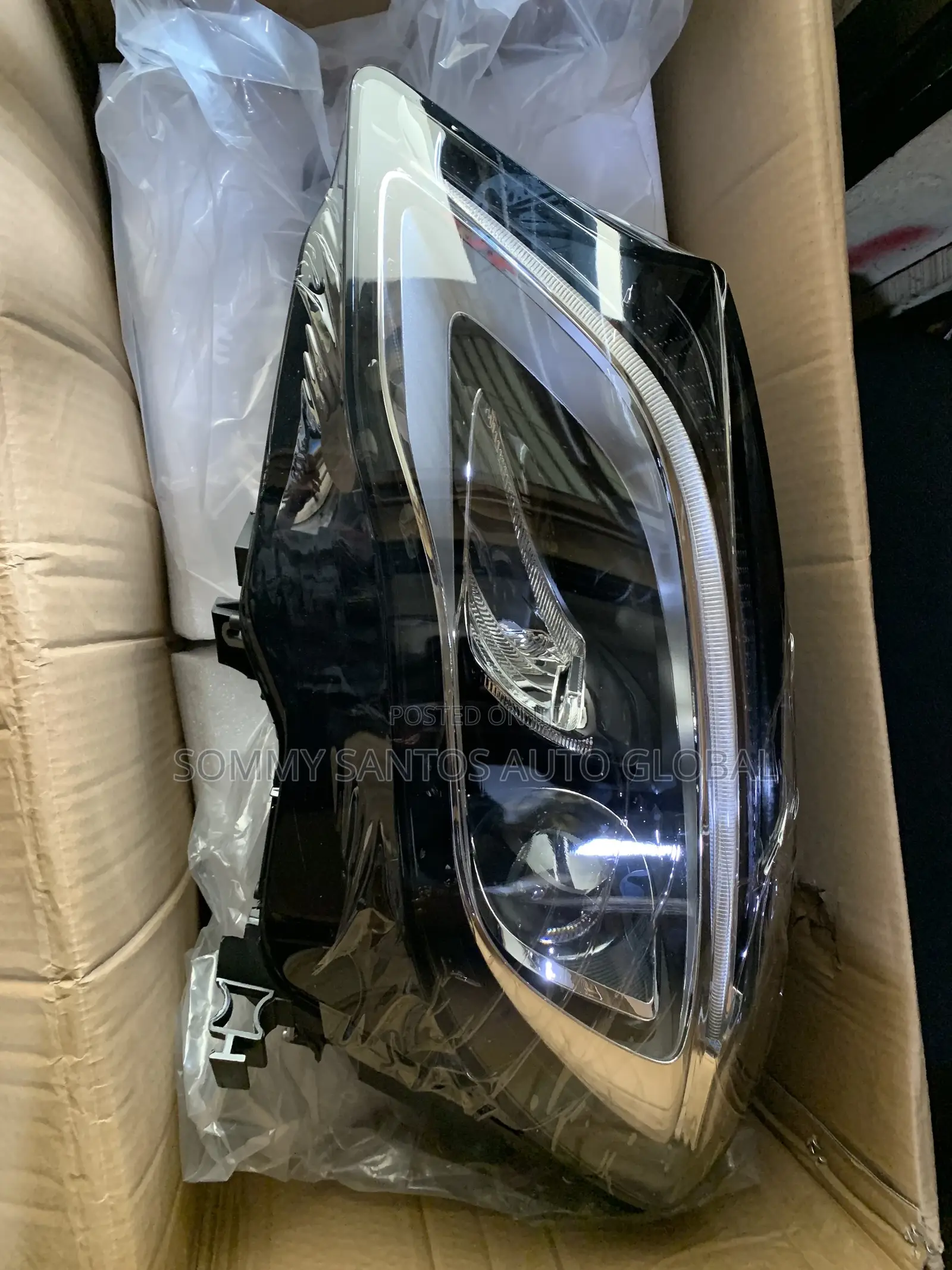 Headlamp for Mercedes Gla 2019 Available