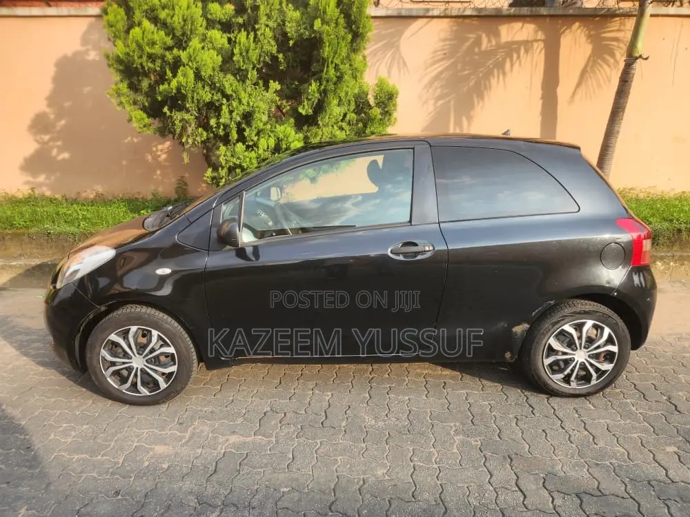 Toyota Yaris 1.0 Eco 2008 Black