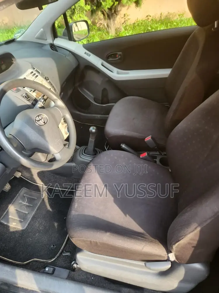 Toyota Yaris 1.0 Eco 2008 Black