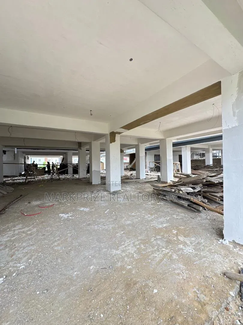 2bdrm Apartment in Surulere Lagos for sale