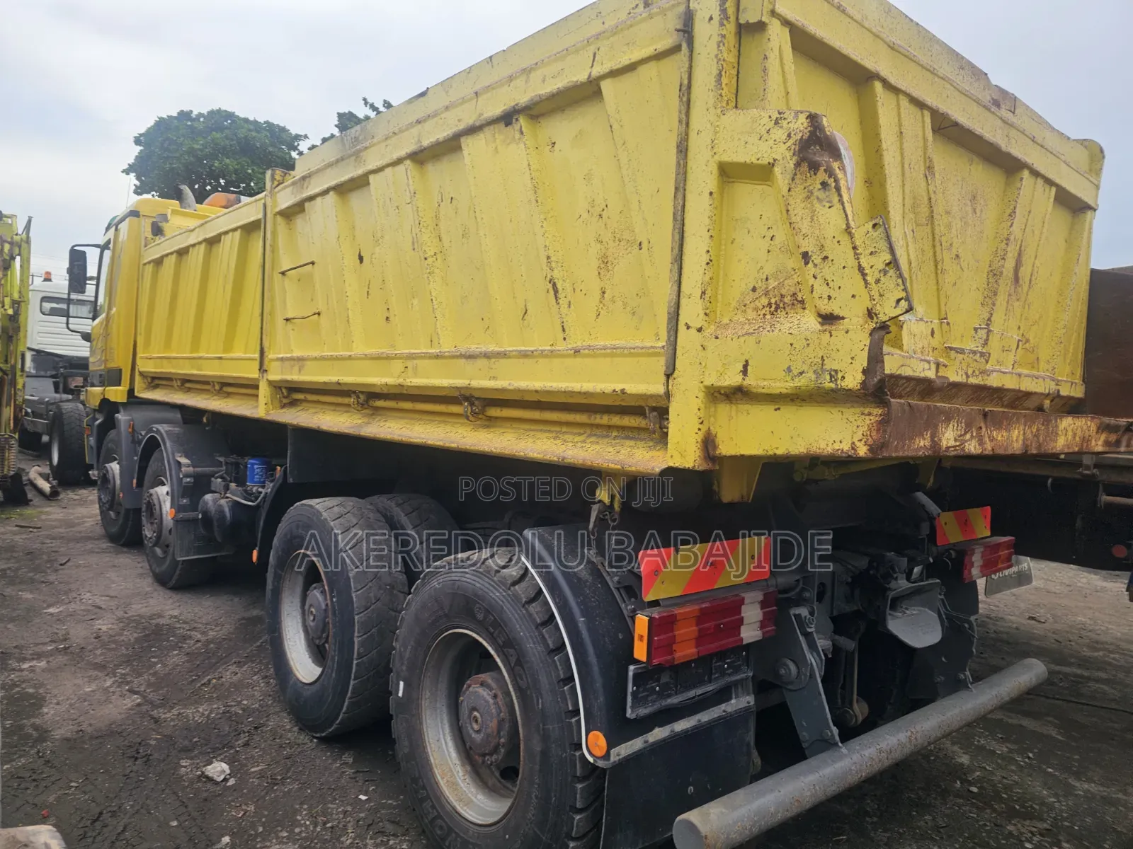 Dump Truck Mercedes Benz 41/40