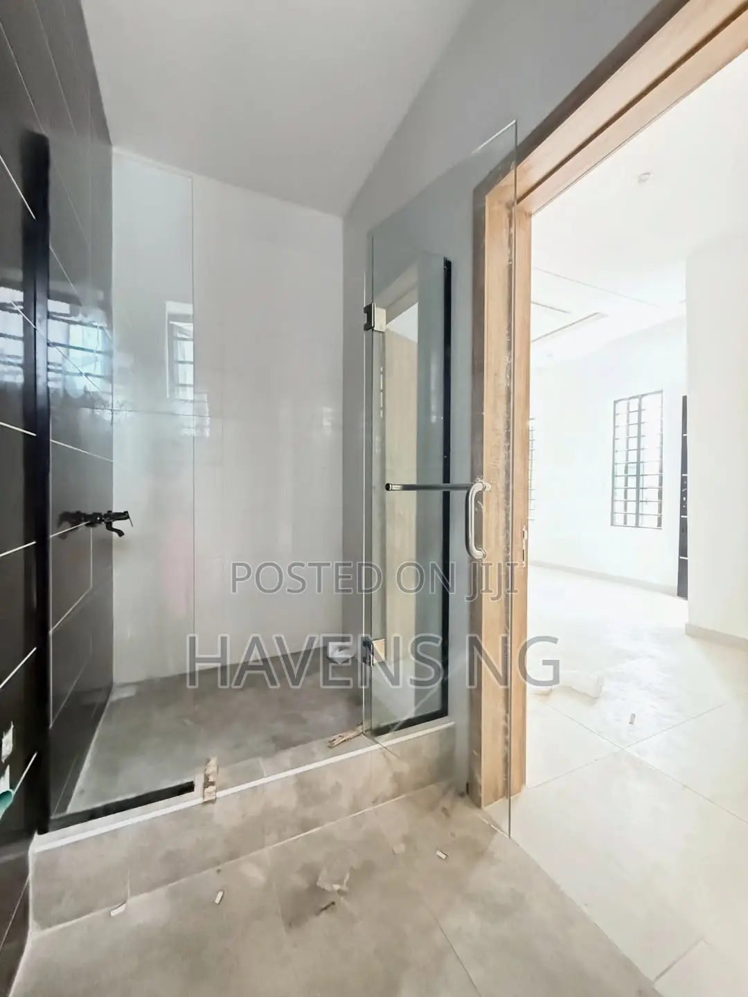 3bdrm Duplex in Lekki Phase 2 for sale