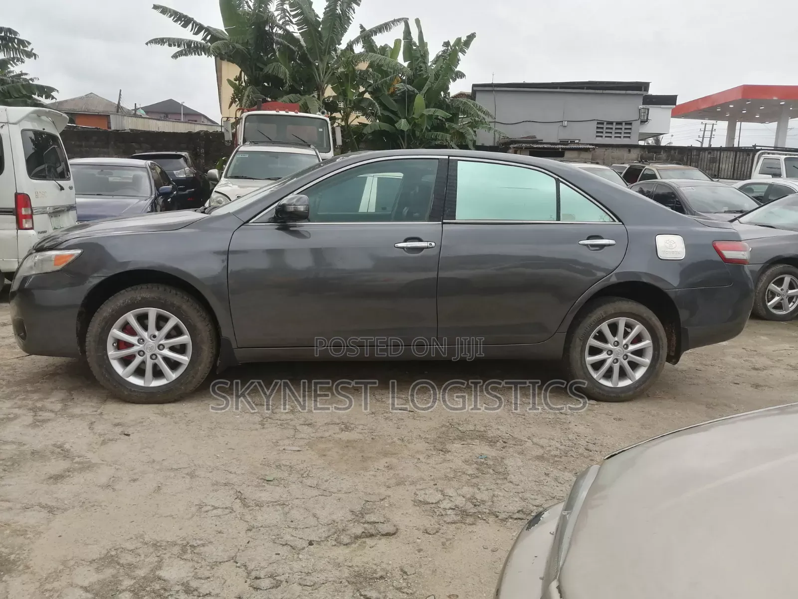 Toyota Camry 2010 Gray