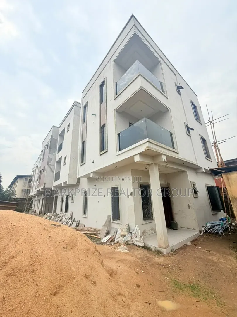 3bdrm Apartment in Oko Oba Agege for sale