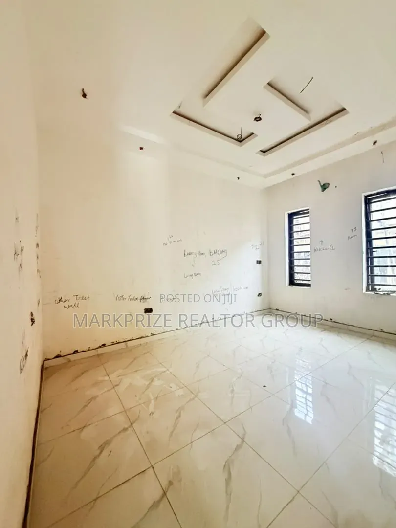 3bdrm Apartment in Oko Oba Agege for sale