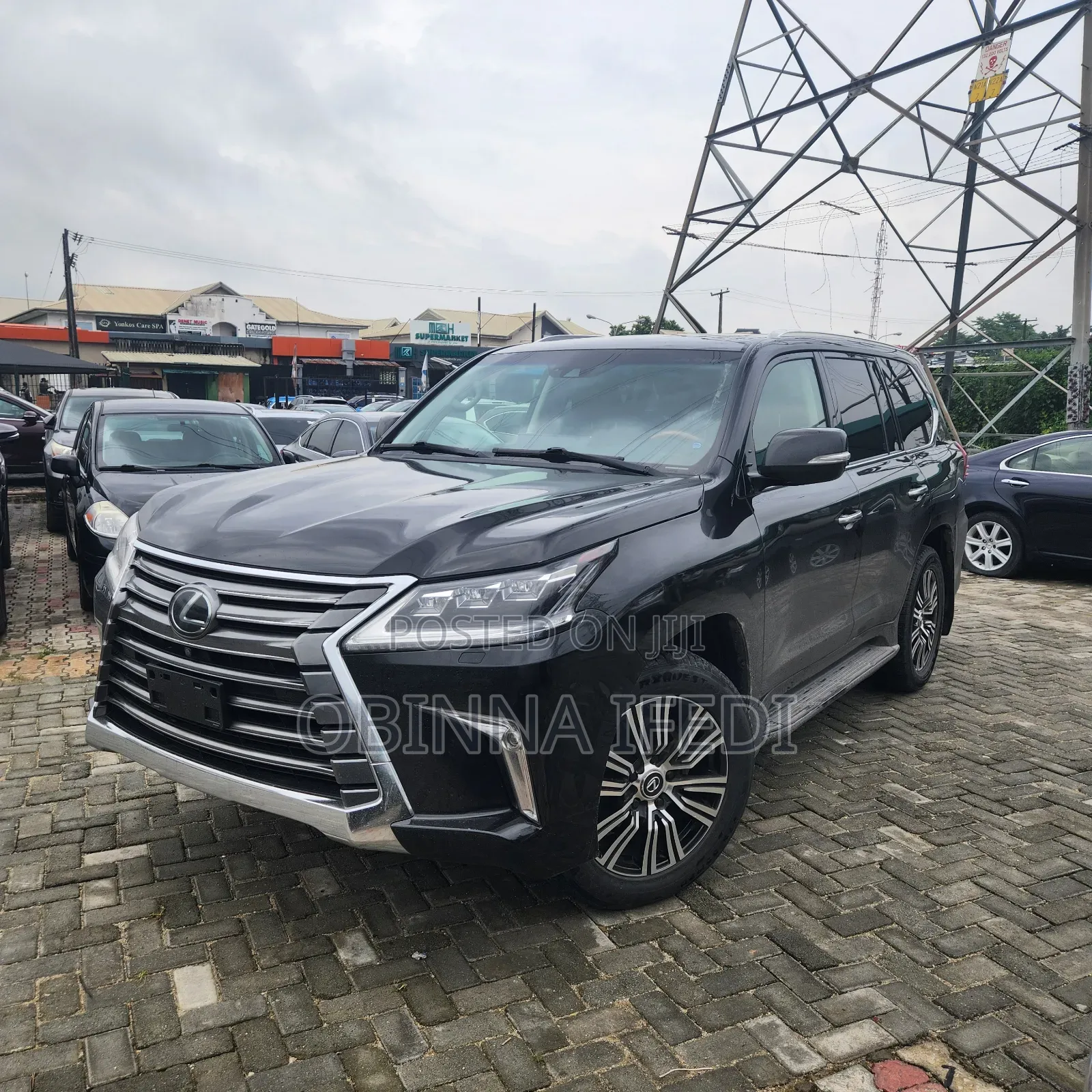 Lexus LX 2017 Black