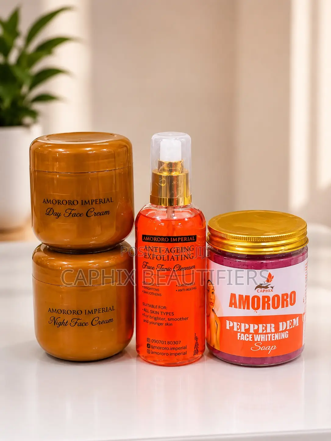Amororo Whitening Facial Set