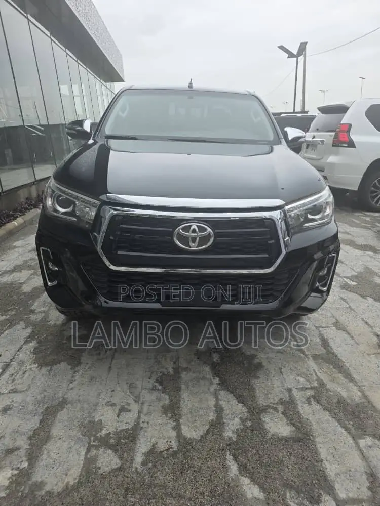 Toyota Hilux 2019 Black