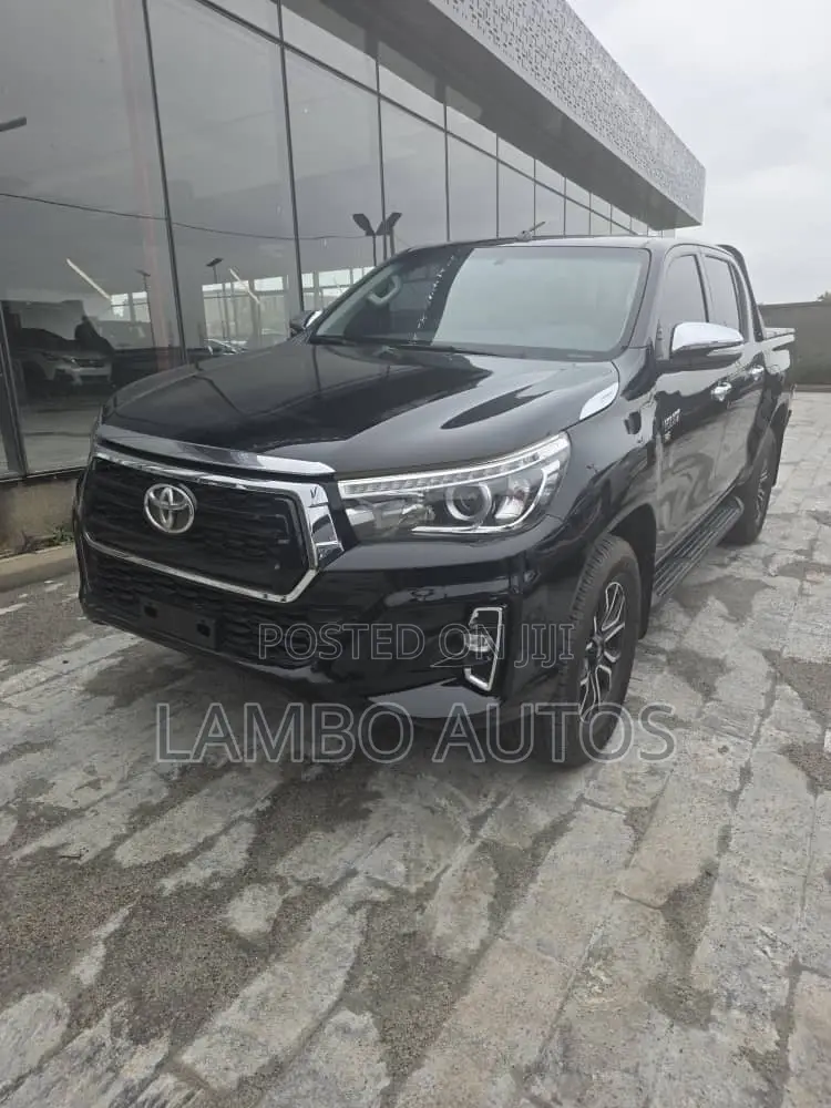 Toyota Hilux 2019 Black