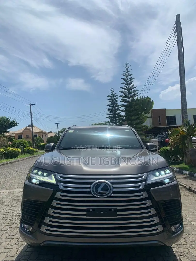 Lexus LX 2023