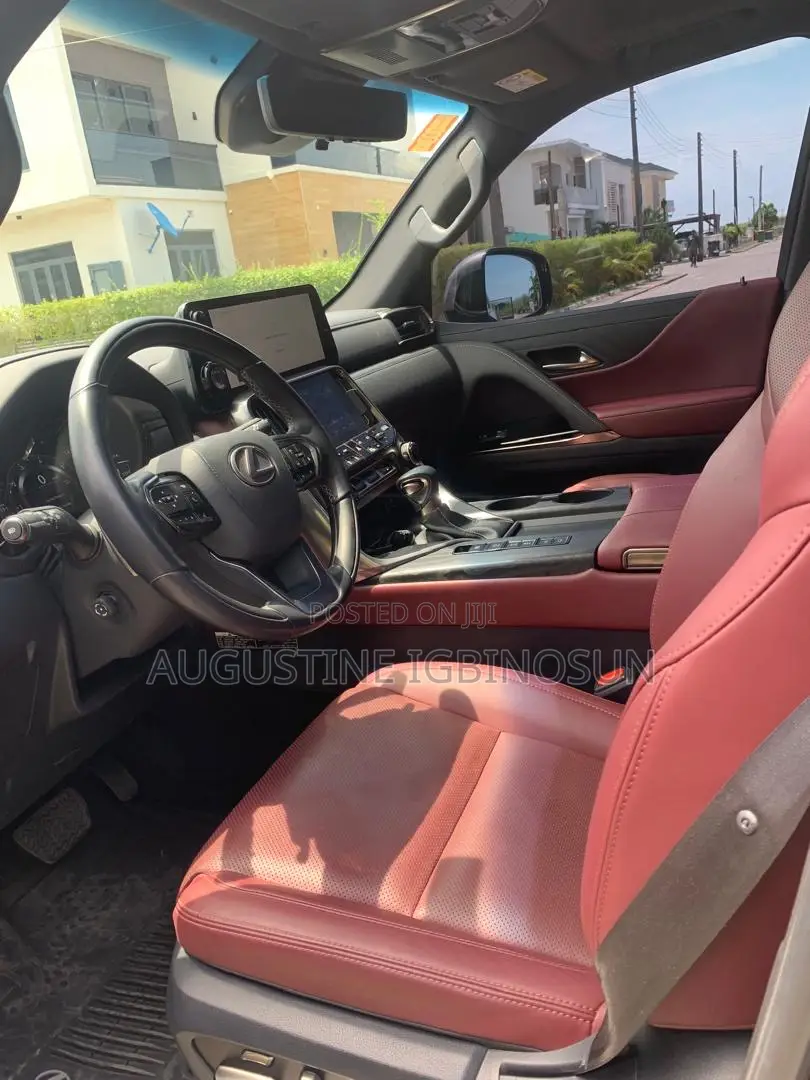 Lexus LX 2023