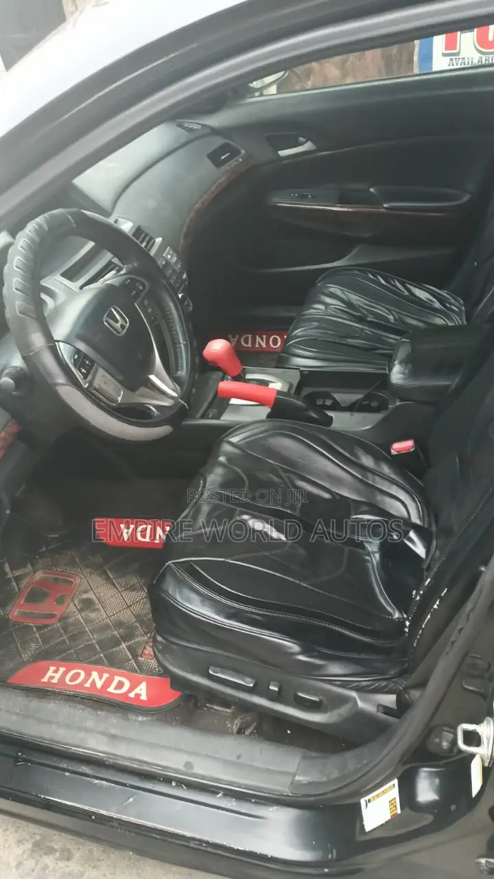 Honda Crosstour 2011 Black