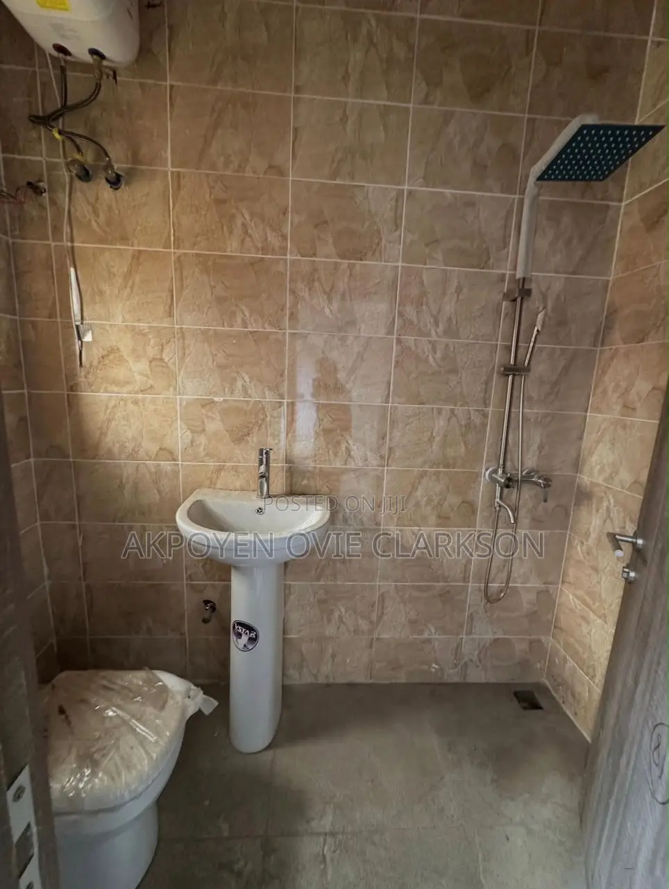 4bdrm Townhouse/Terrace in Utako for sale
