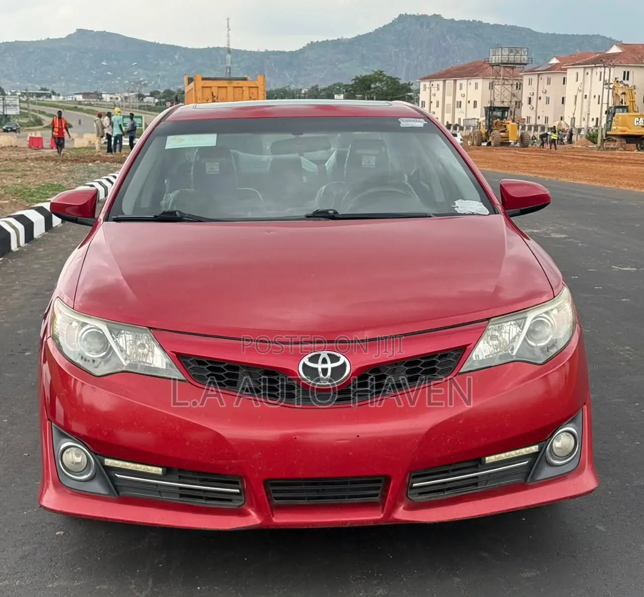 Toyota Camry SE 4dr Sedan (2.5L 4cyl 6A) 2013 Red