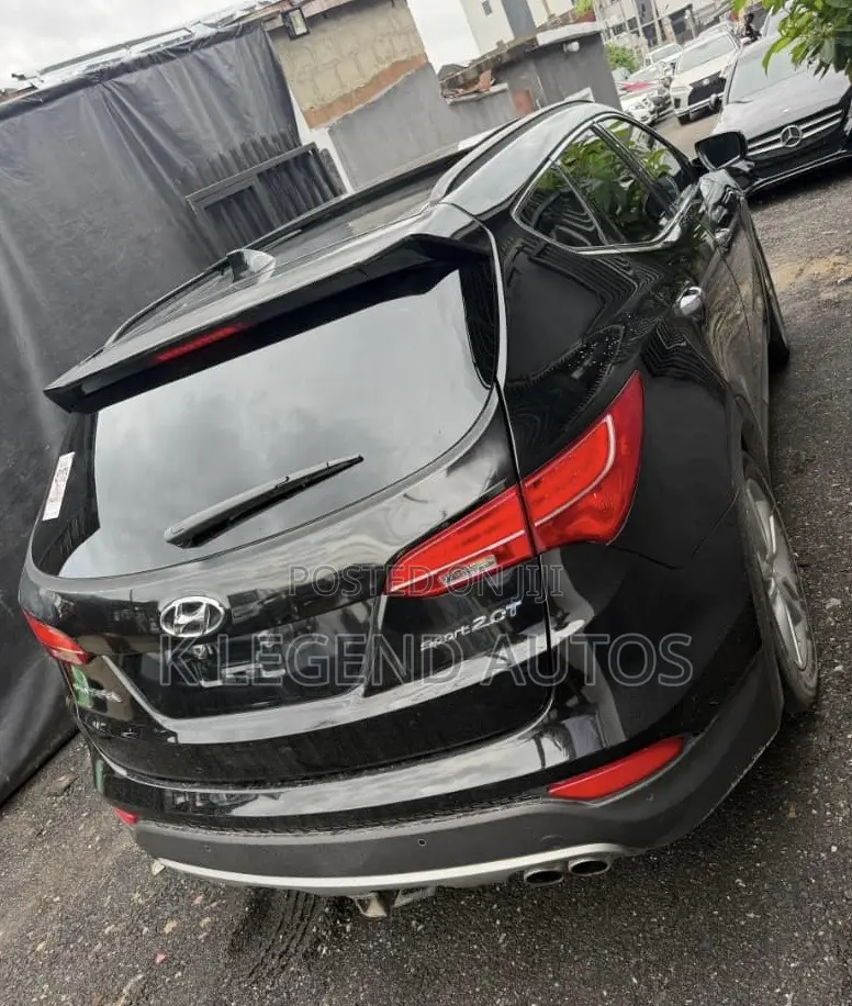Hyundai Santa Fe 2014 Black