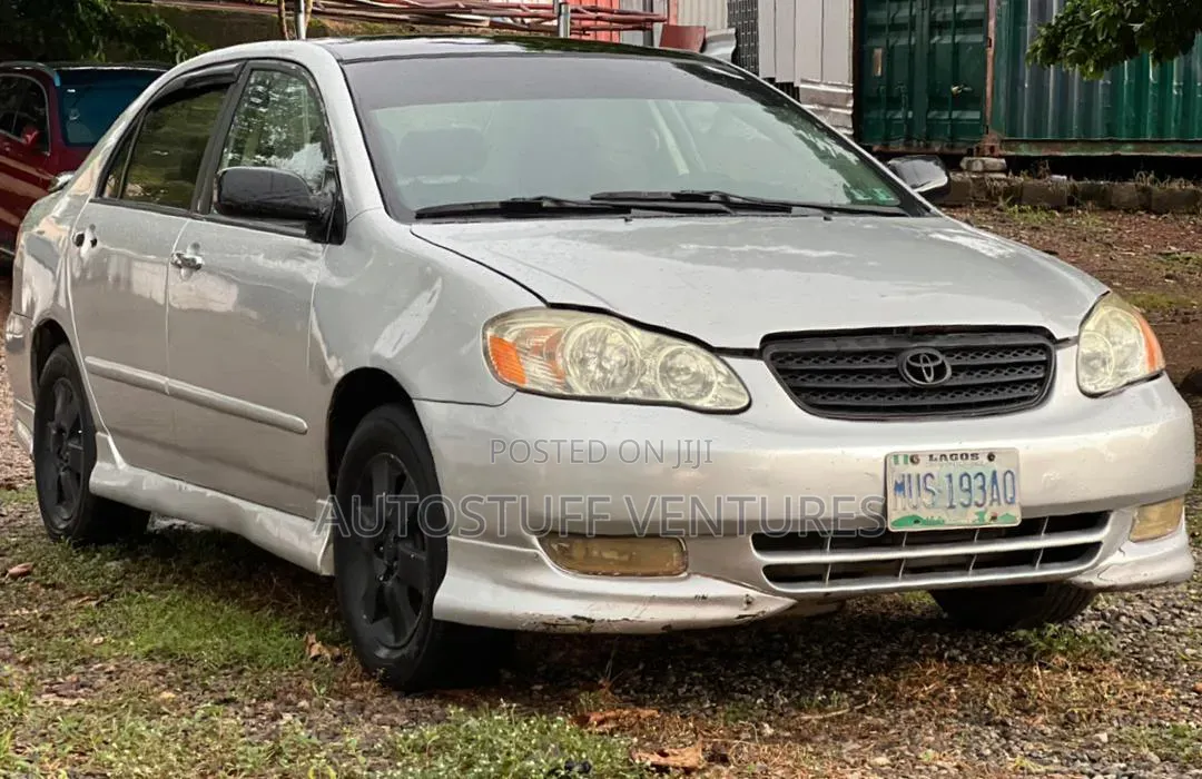 Toyota Corolla 2004 Silver