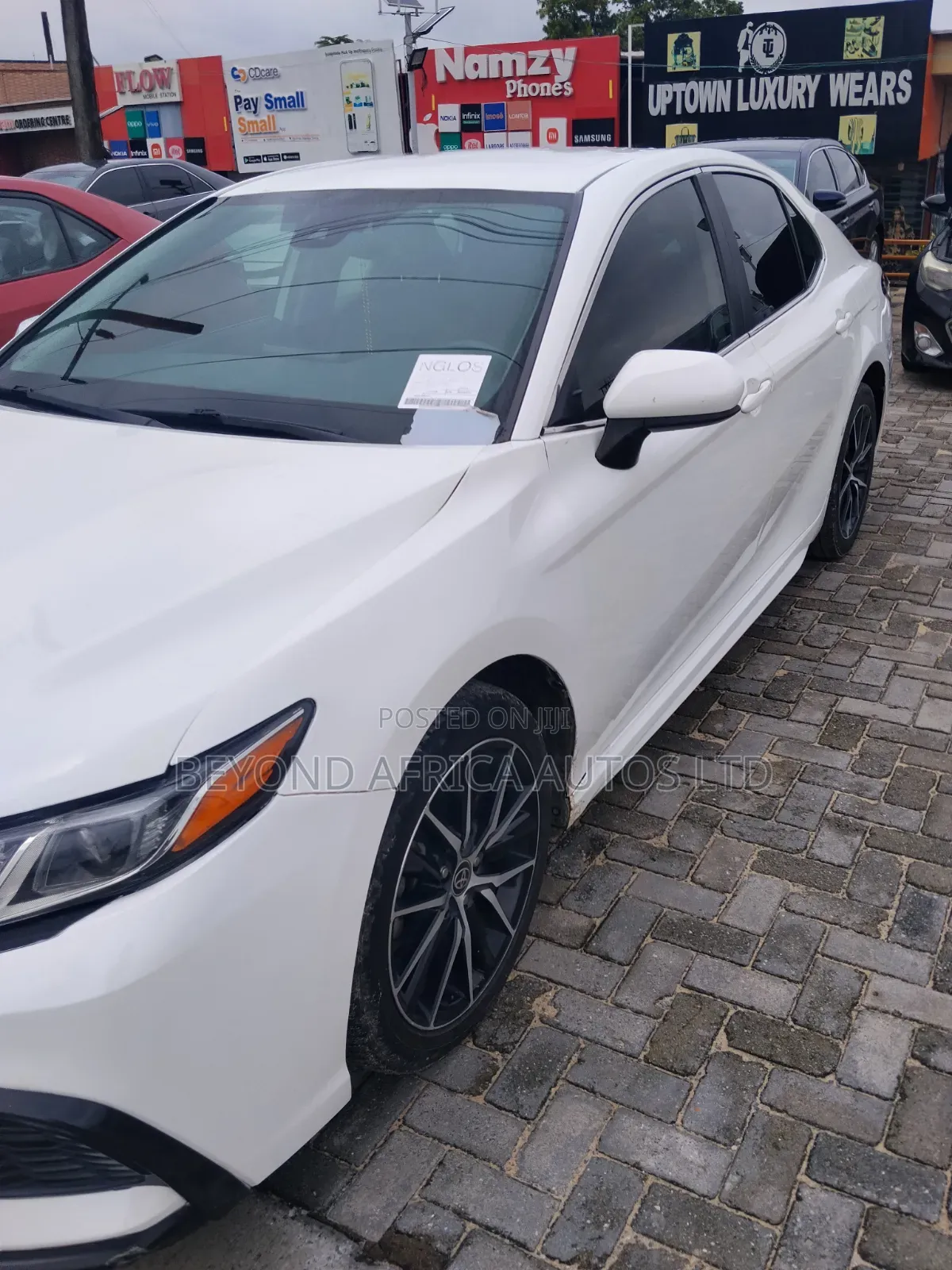 Toyota Camry 2021 White