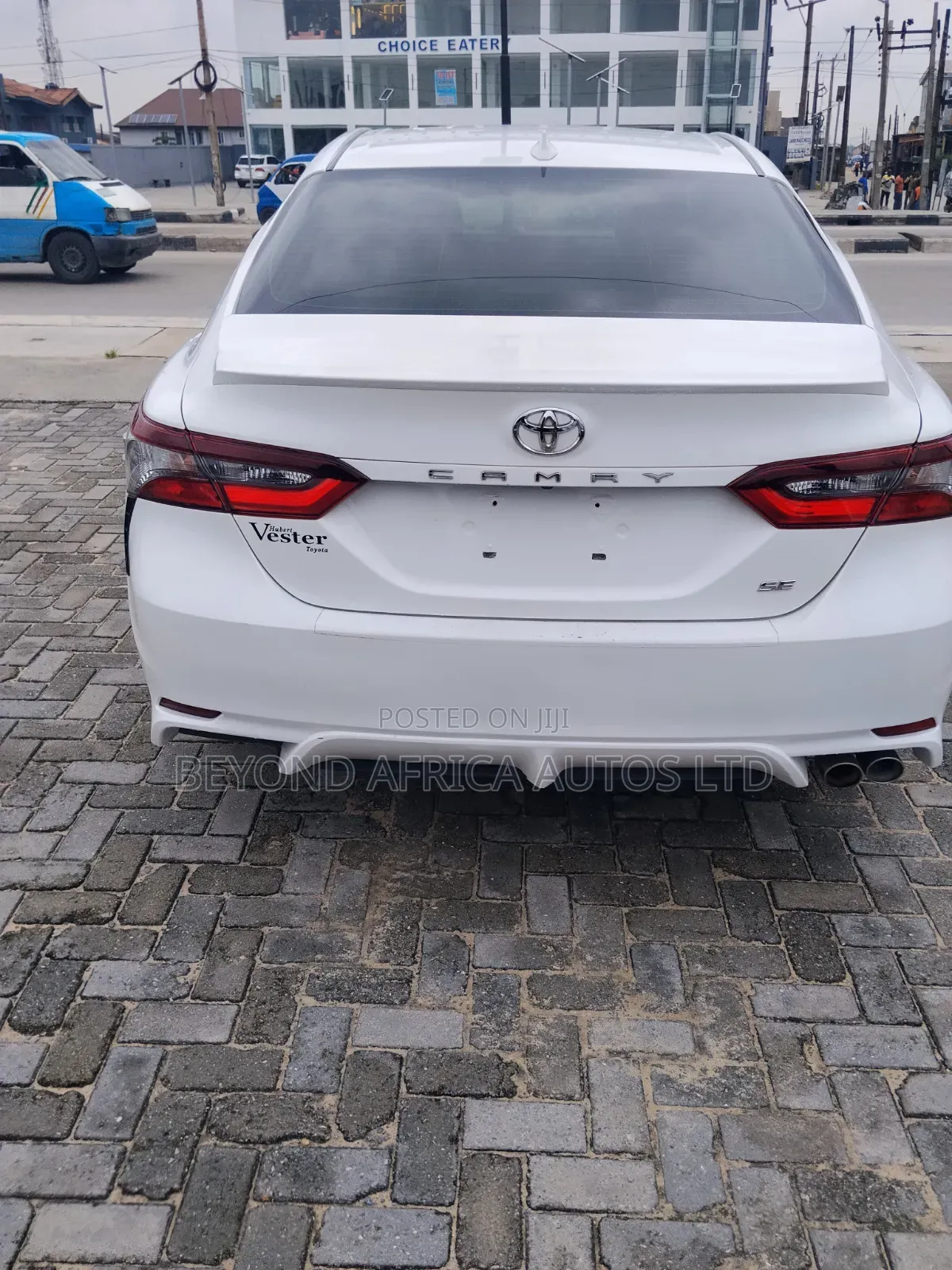 Toyota Camry 2021 White