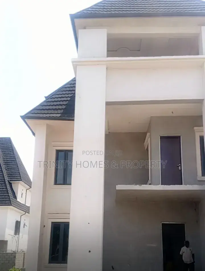 6bdrm Duplex in Faplins Estate,, Galadimawa for sale