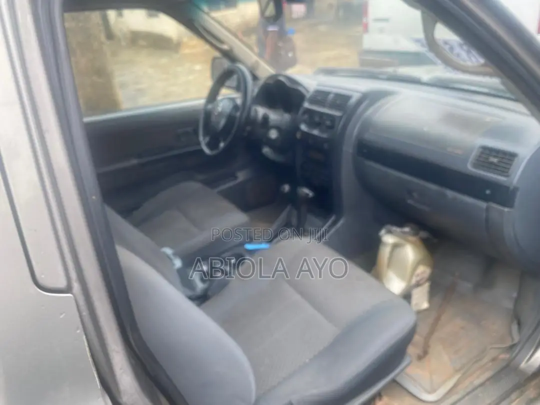 Nissan Xterra Automatic 2005 Gray