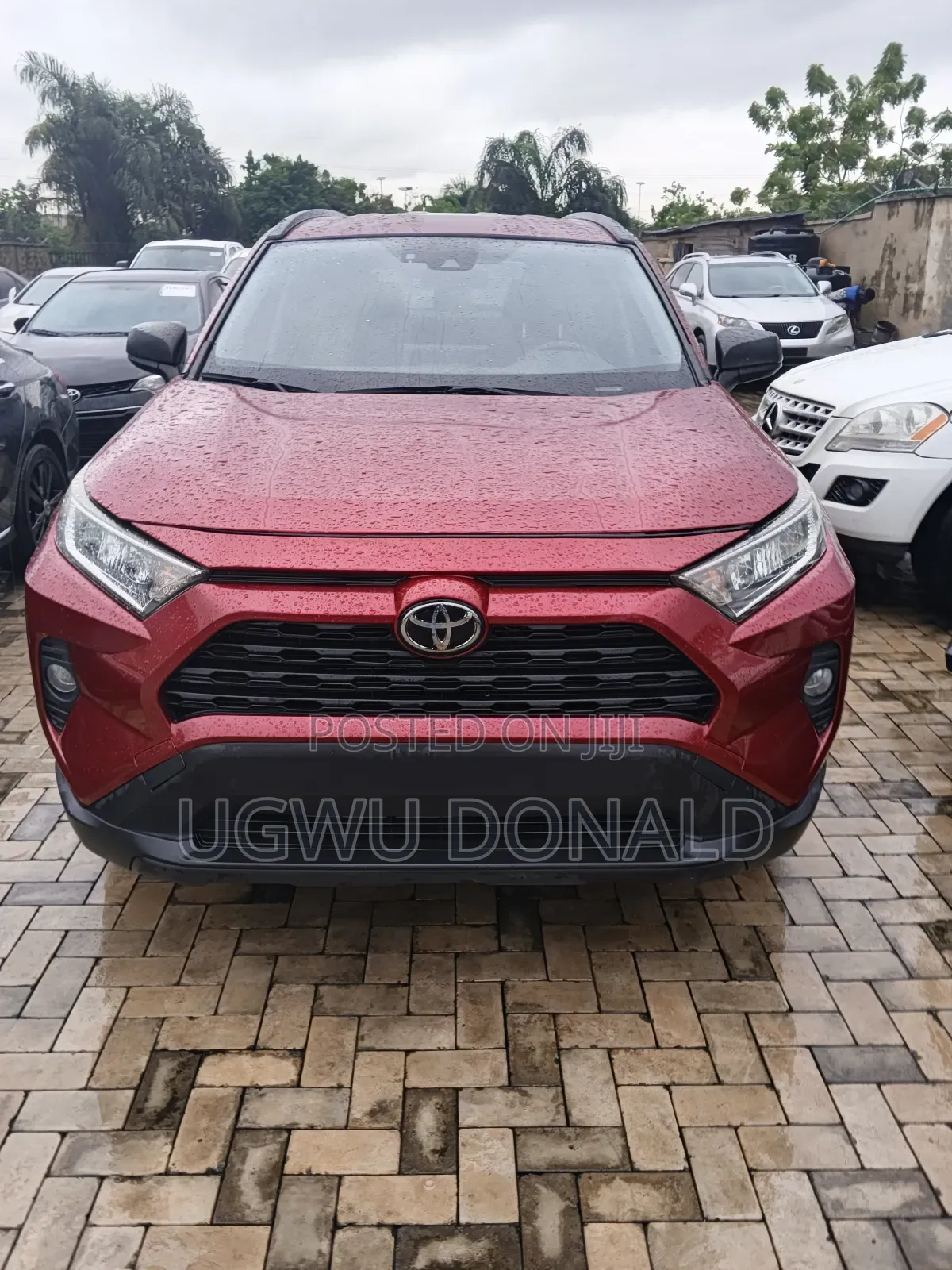 Toyota RAV4 2021 Red
