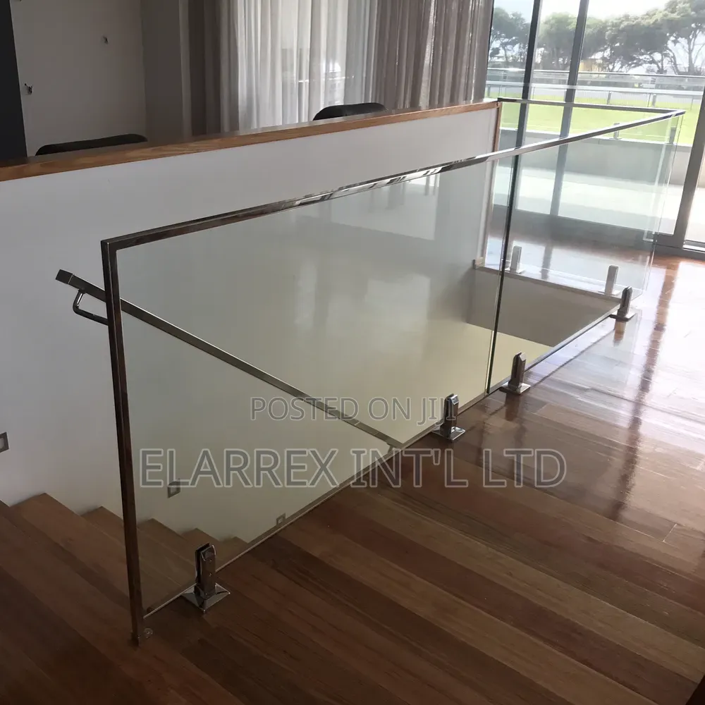 Frameless Glass Railings | Modern Staircase Balcony Designs