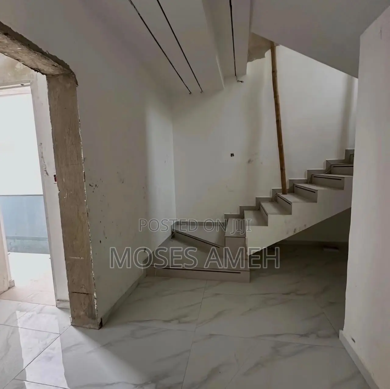 4bdrm Townhouse/Terrace in Utako for sale