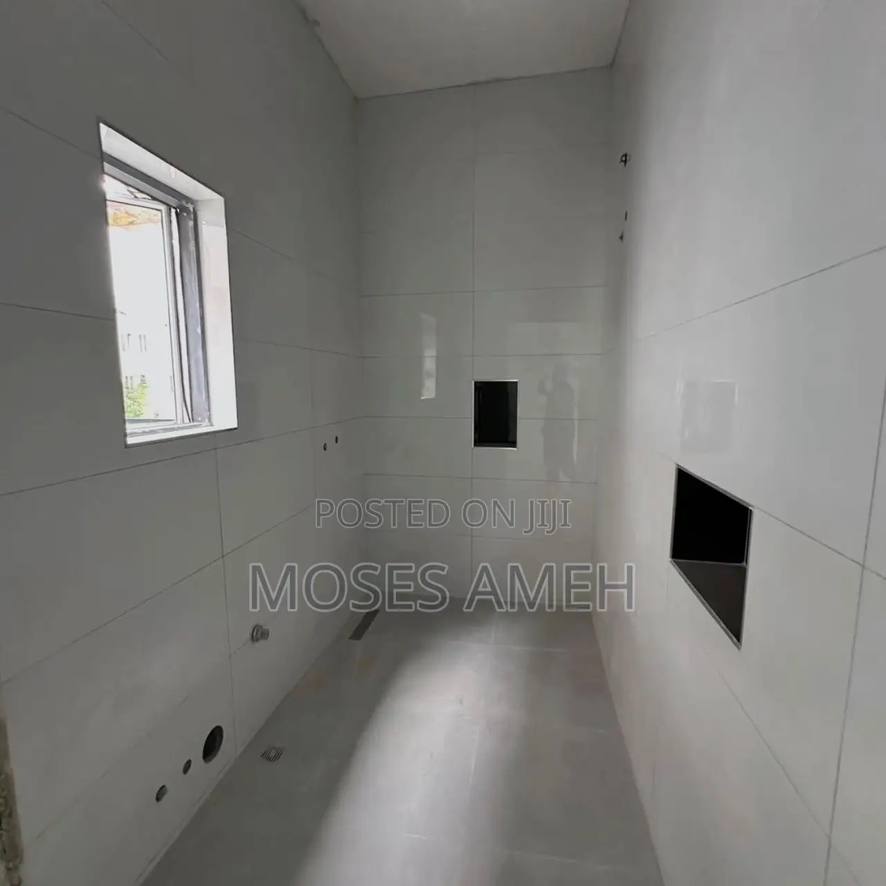 4bdrm Townhouse/Terrace in Utako for sale