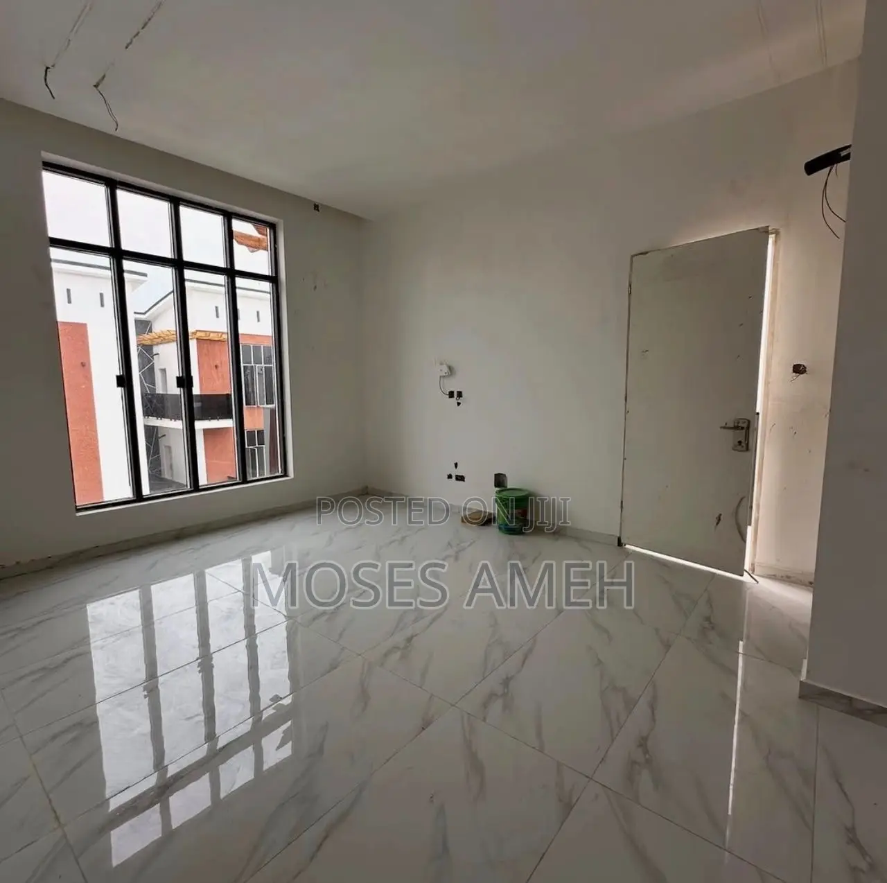 4bdrm Townhouse/Terrace in Utako for sale