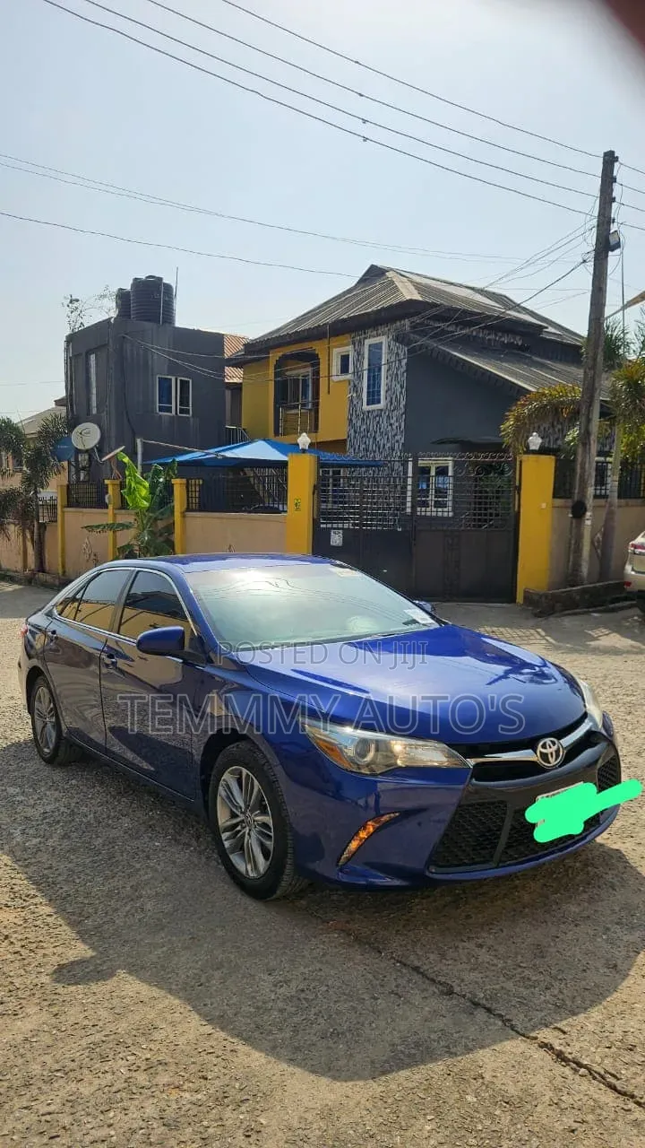 Toyota Camry SE 4dr Sedan (2.5L 4cyl 6A) 2015 Blue