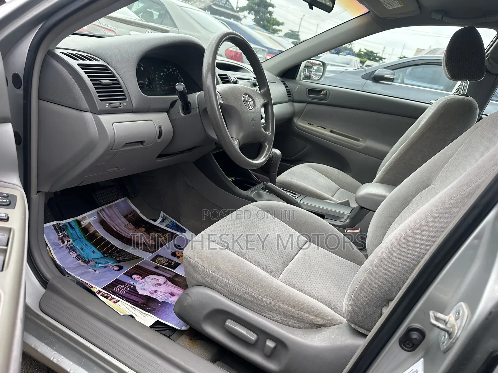 Toyota Camry LE 4dr Sedan (2.4L 4cyl 5M) 2004 Silver