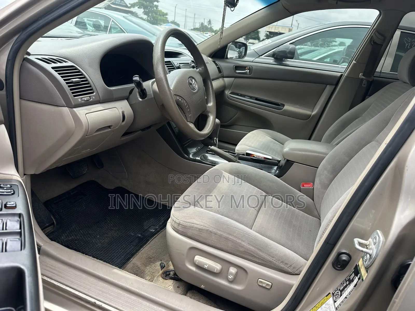 Toyota Camry LE 4dr Sedan (2.4L 4cyl 5A) 2006 Gold