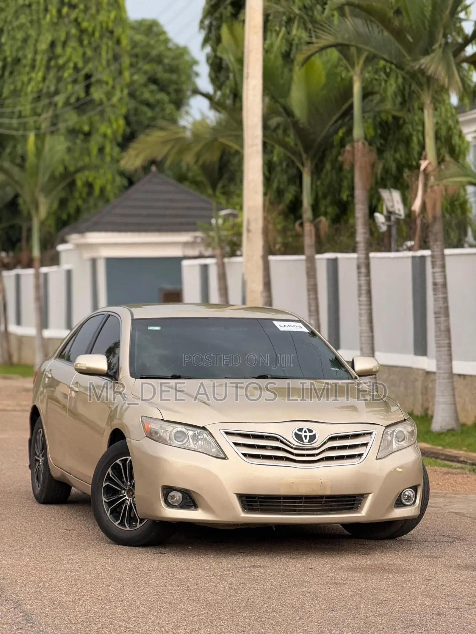 Toyota Camry 2009 Gold