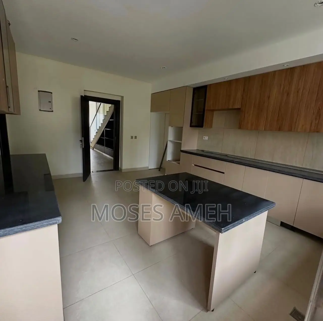 5bdrm Duplex in Katampe Extension for sale