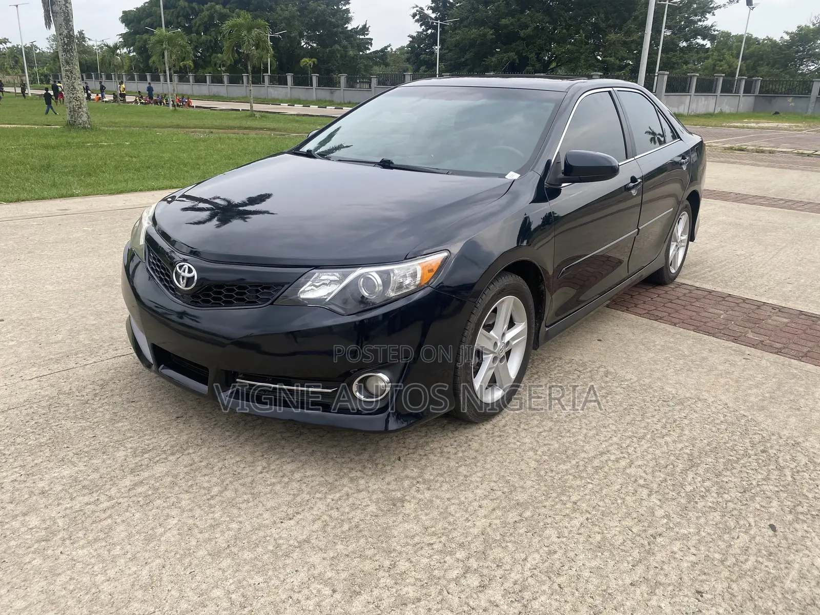 Toyota Camry SE 4dr Sedan (2.5L 4cyl 6A) 2012 Black