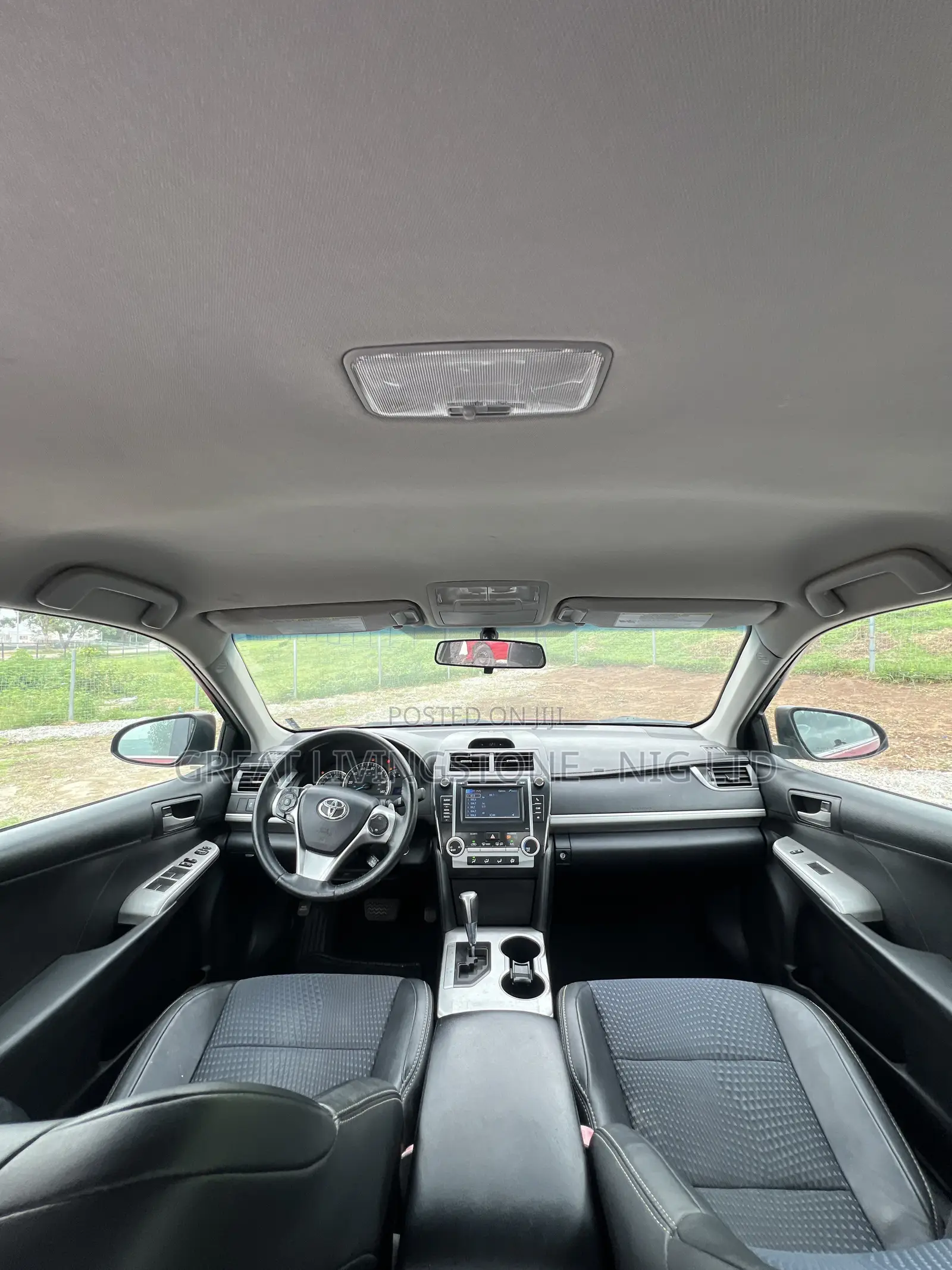 Toyota Camry SE 4dr Sedan (2.5L 4cyl 6A) 2013 Red