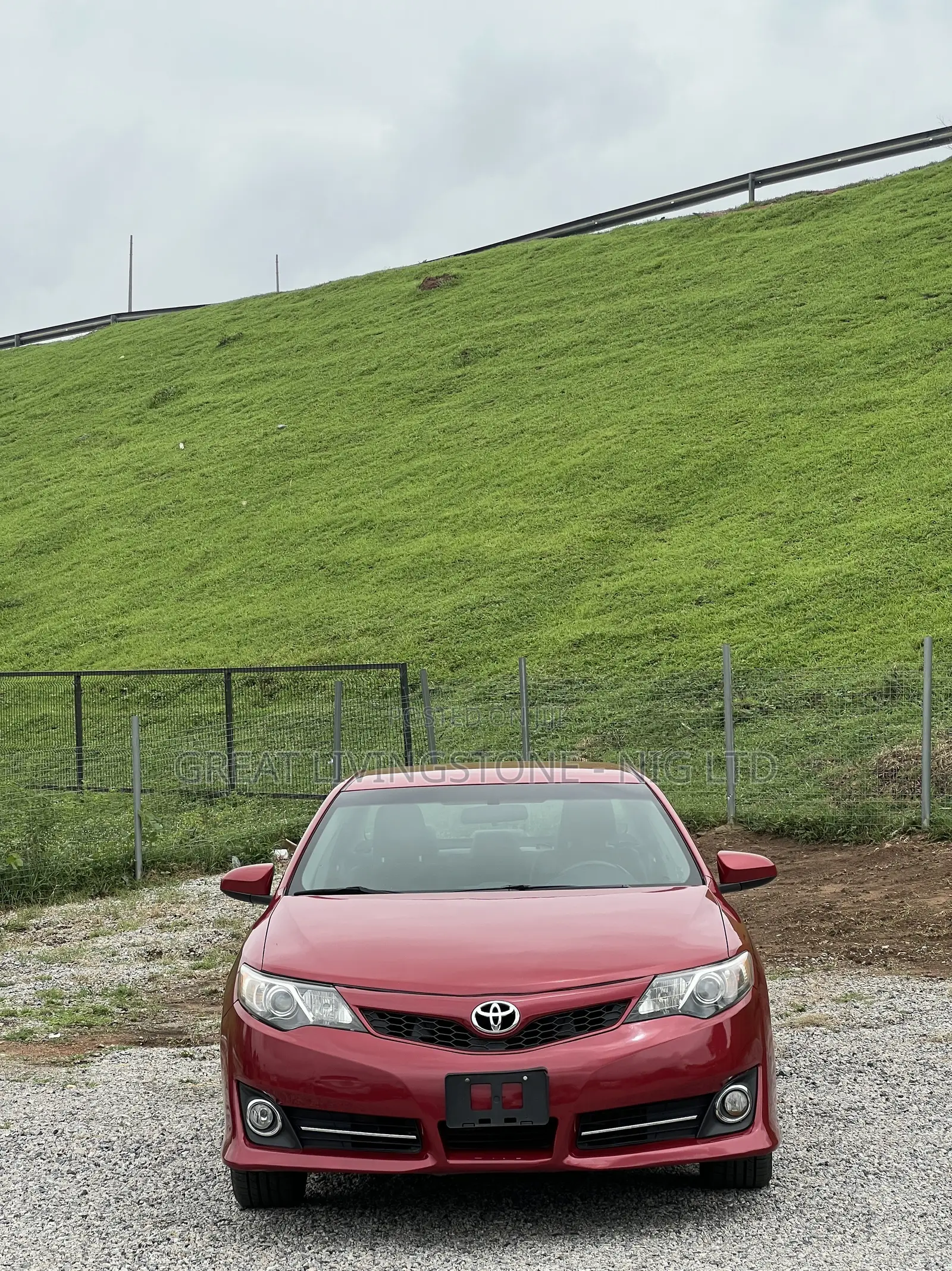 Toyota Camry SE 4dr Sedan (2.5L 4cyl 6A) 2013 Red