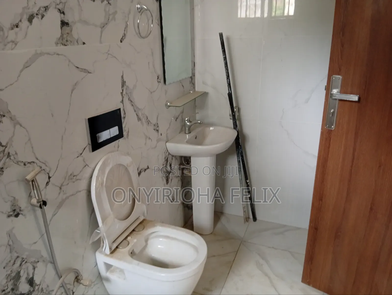 4bdrm Townhouse / Terrace in Trance Life Camp for rent