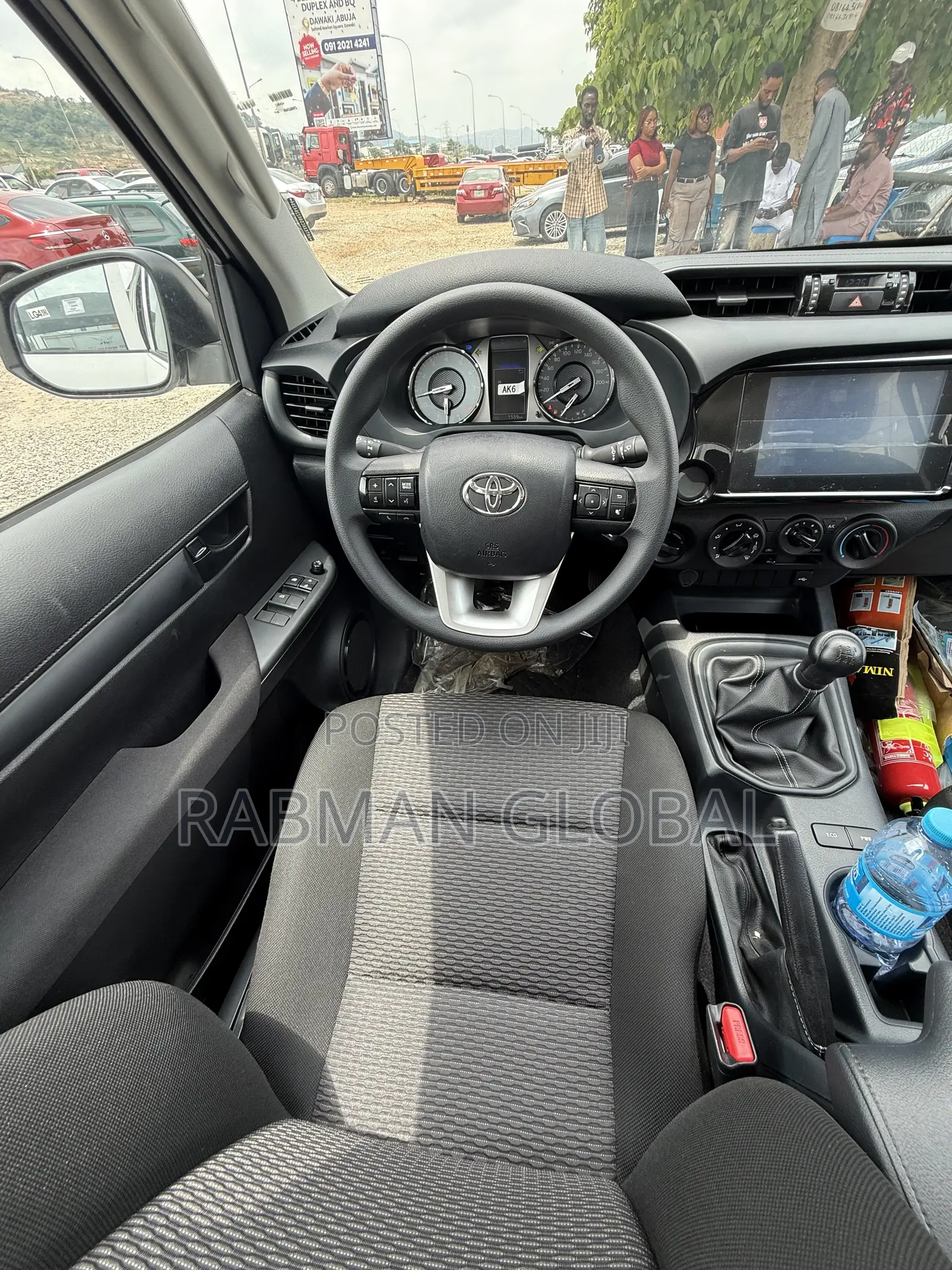 New Toyota Hilux 2025 White