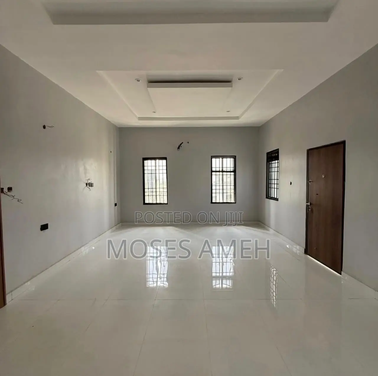 5bdrm Duplex in Jahi for sale