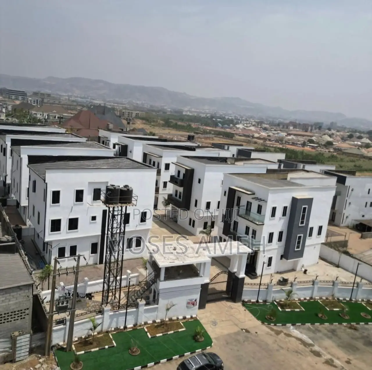 5bdrm Duplex in Jahi for sale
