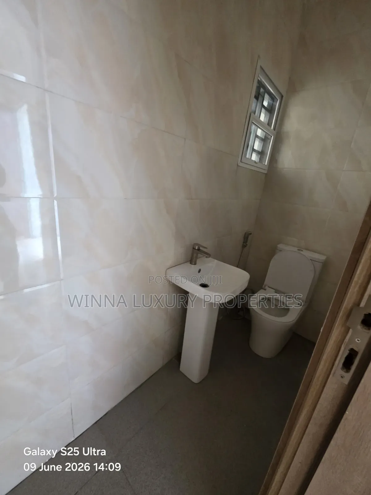 4bdrm Duplex in River Park, Lugbe District for rent
