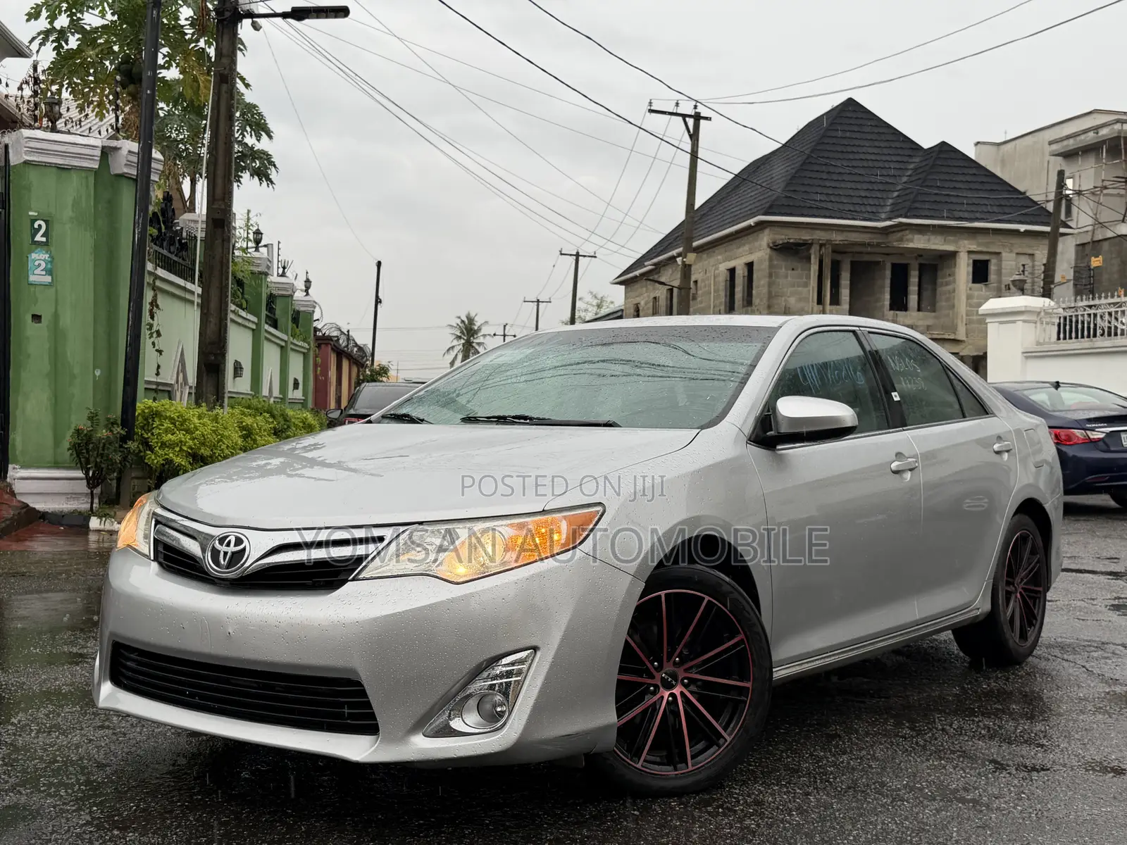 Toyota Camry LE 4dr Sedan (2.5L 4cyl 6A) 2012 Silver