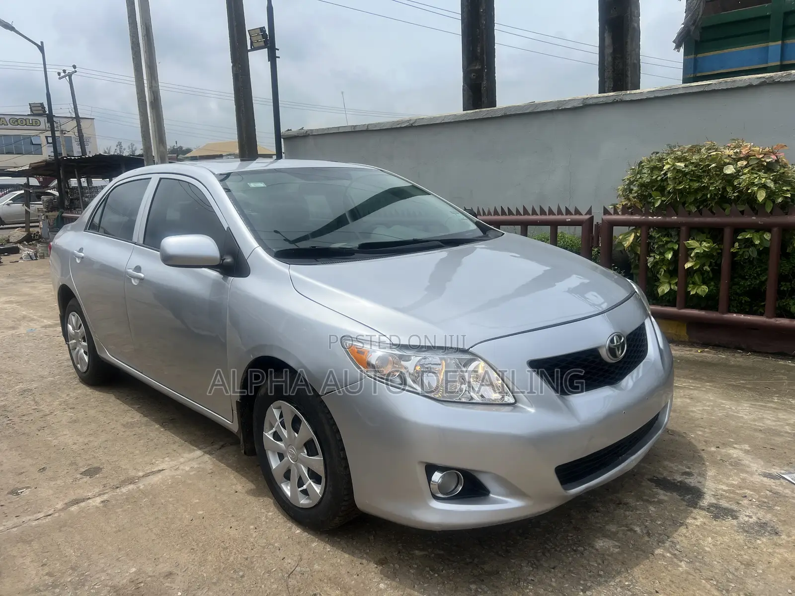 Toyota Corolla 2010 Silver
