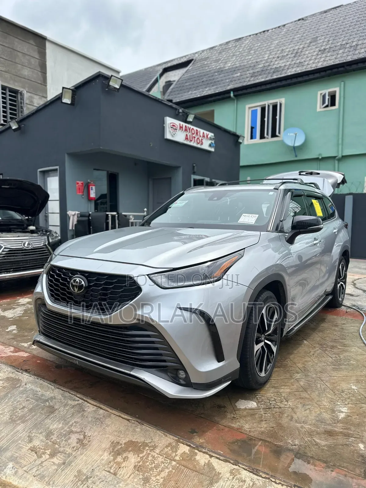 Toyota Highlander XSE 2022 Silver