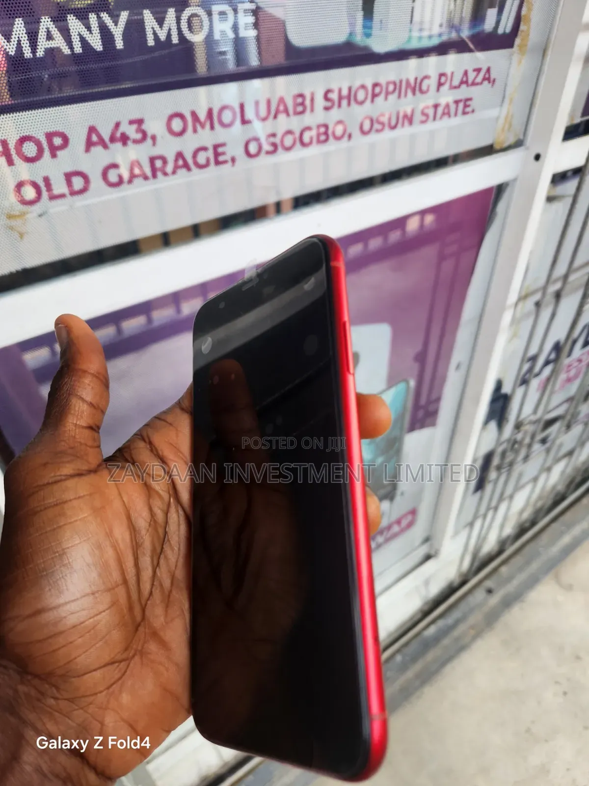 Apple iPhone XR 64 GB Red
