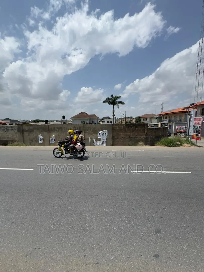500sqm Commercial Land