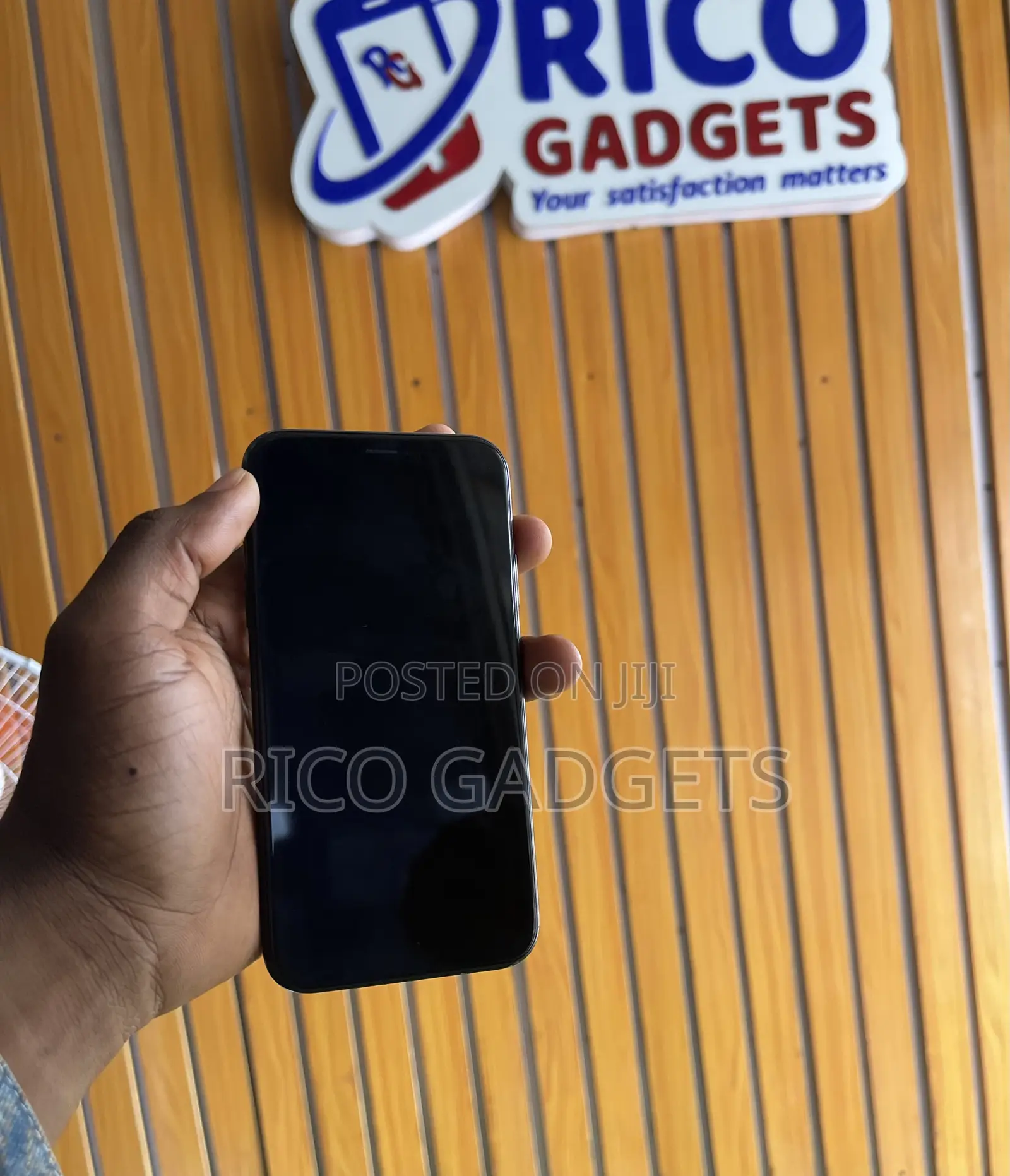 Apple iPhone XR 64 GB Black
